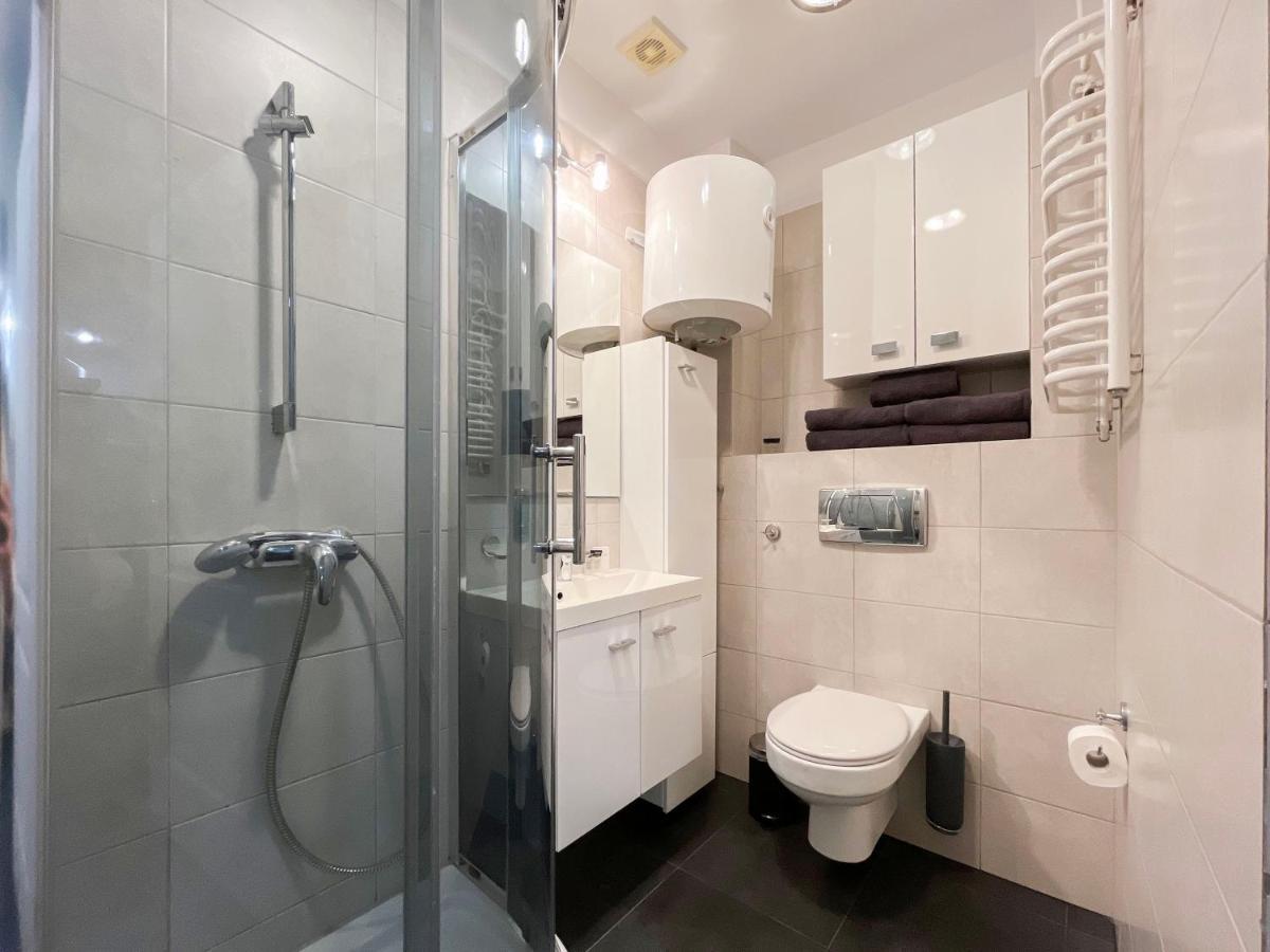 Heart Of Wroclaw - Spacious 3Rooms 75M2 As Home Apartamenty R243 외부 사진