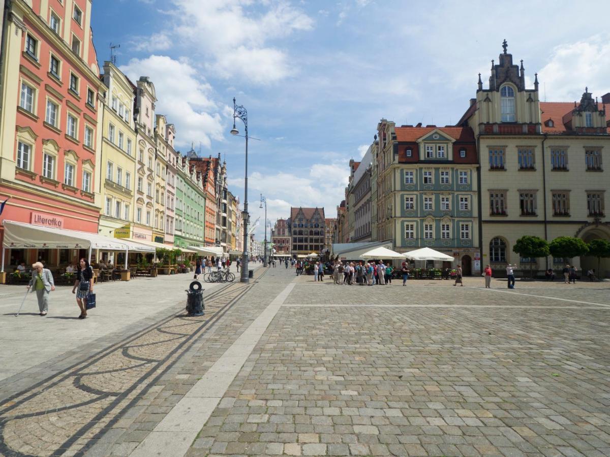 Heart Of Wroclaw - Spacious 3Rooms 75M2 As Home Apartamenty R243 외부 사진